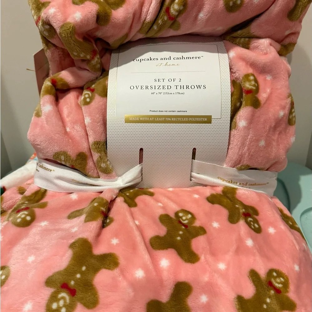 Super Cute Cupcakes and Cashmere Oversized Christmas Throws- Set of 2- NWT